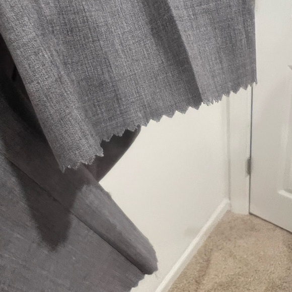 BOSS GRAY FLAT FRONT TROUSER/ 34R / NWT - Picture 4 of 4